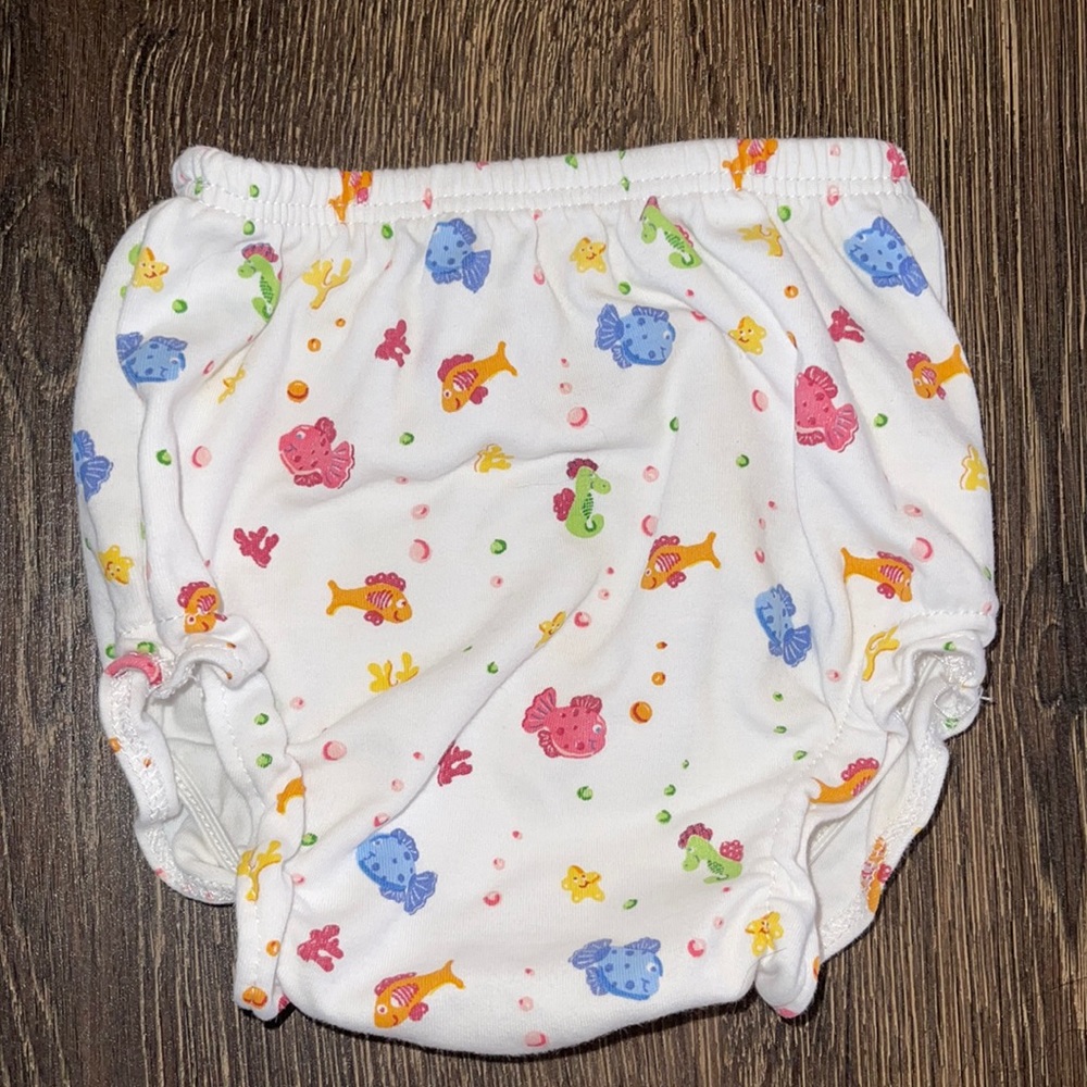 Kissy Kissy Fish Bloomers Size 6-9 months